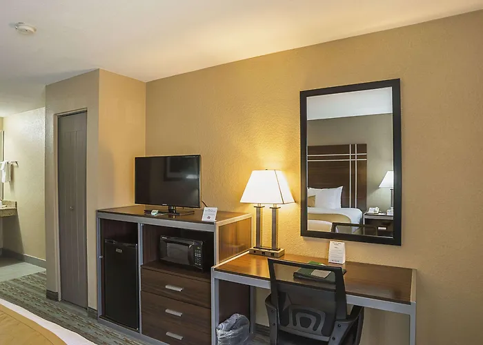 Hotel Quality North I-17 Phoenix
