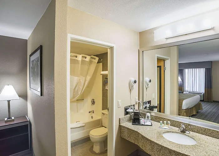 Hotel Quality North I-17 Phoenix
