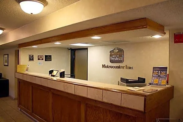 Quality North I-17 Hotel 3*