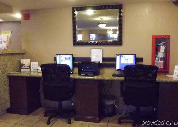 Quality North I-17 Hotel